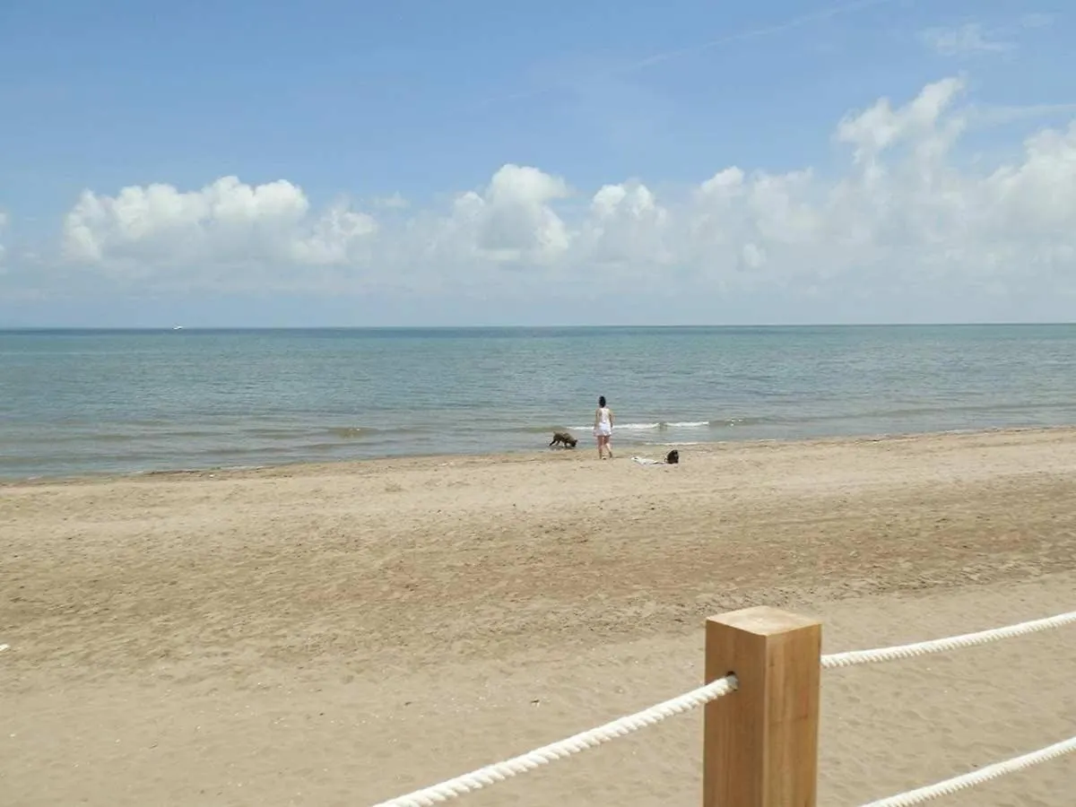 Holiday home Vacaciones Junto Al Mar: Casa Con Wifi, Admite Mascotas, Playa Cercana, A/C Opcional - Es-184-45 Riumar