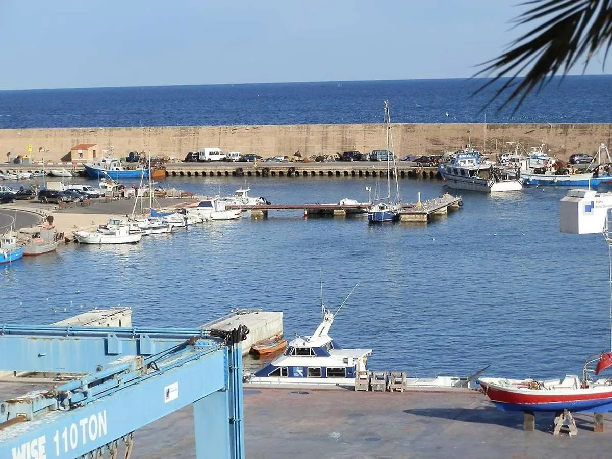 Vacaciones Junto Al Mar: Casa Con Wifi, Admite Mascotas, Playa Cercana, A/C Opcional - Es-184-45 Riumar Spain
